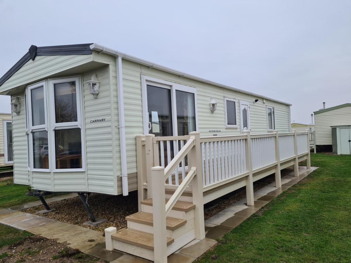 6 Berth Central Heated On The Chase Roxburgh Free Wifi Ingoldmells Exterior photo